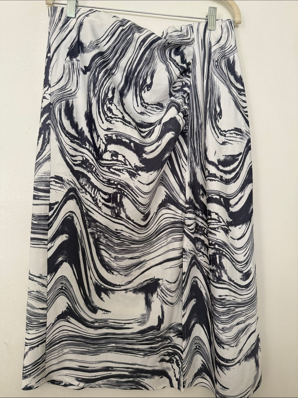 a new day Black and White Marble-Print Midi Skirt
